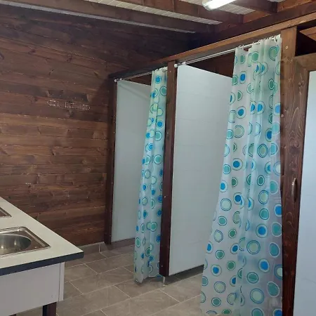 за каравани и кемпери барите - Caravan Pitch Park Barite Parque de Campismo