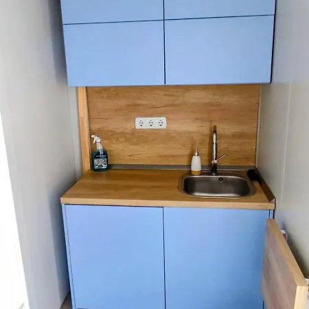 за каравани и кемпери барите - Caravan Pitch Park Barite